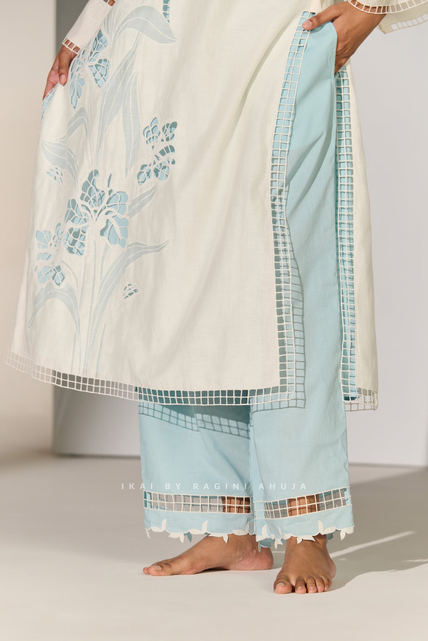 GEOMETRIC AND FLORAL CUTWORK STRAIGHT PANTS SKY