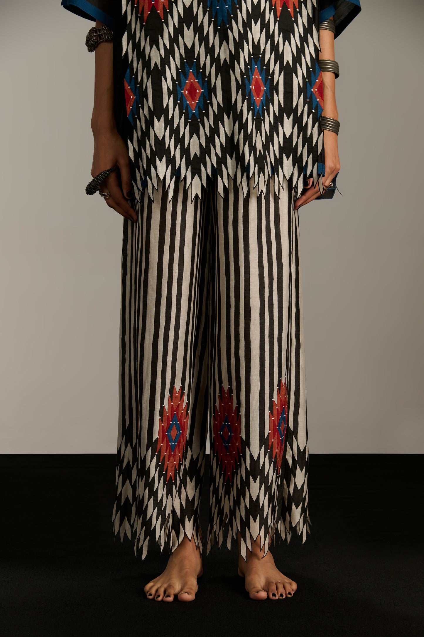 STRIPE APPLIQUE' AND CUTWORK PANTS