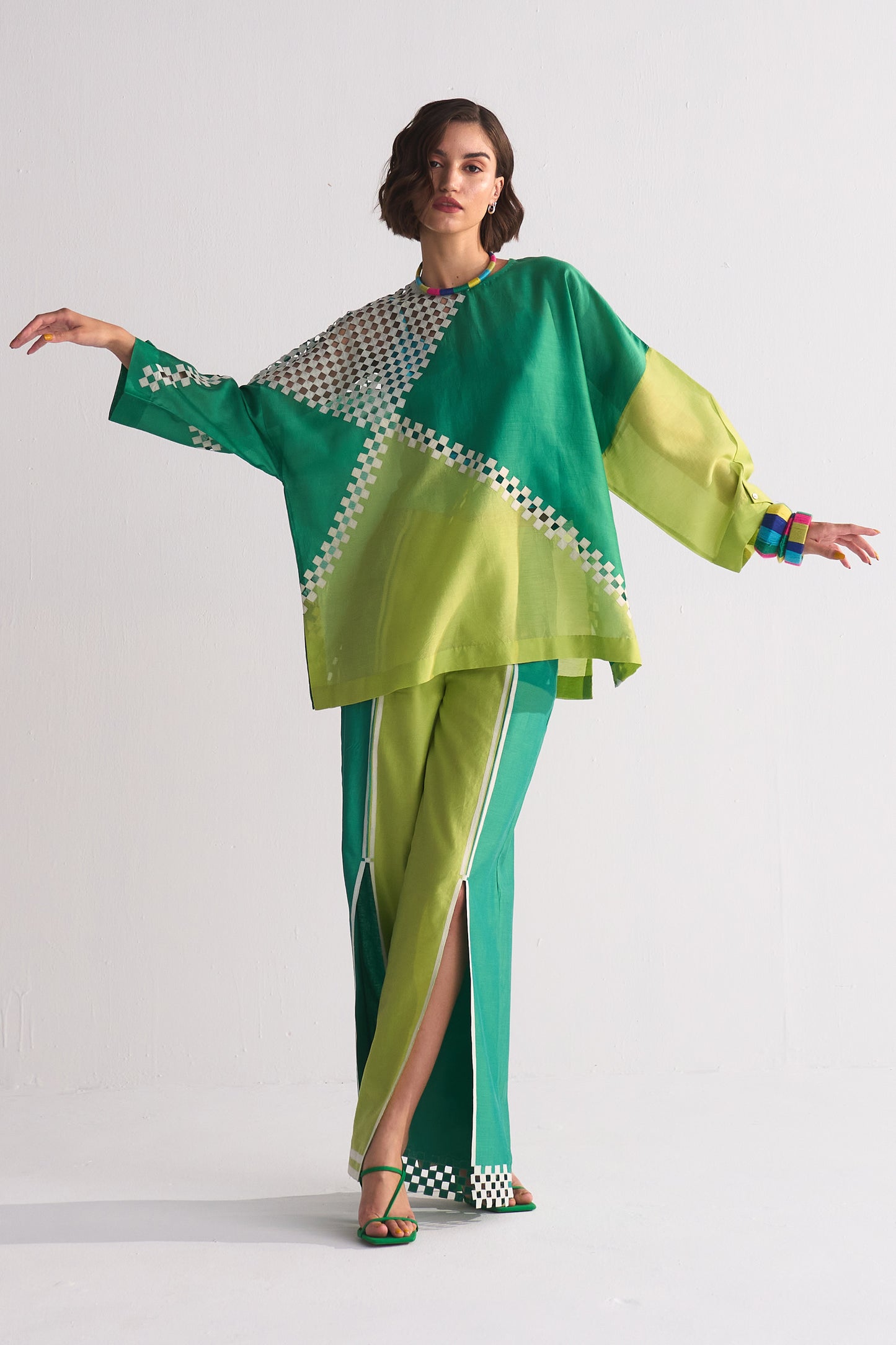 GEOMETRIC CUTWORK COLOUR BLOCKED BOX SHIRT