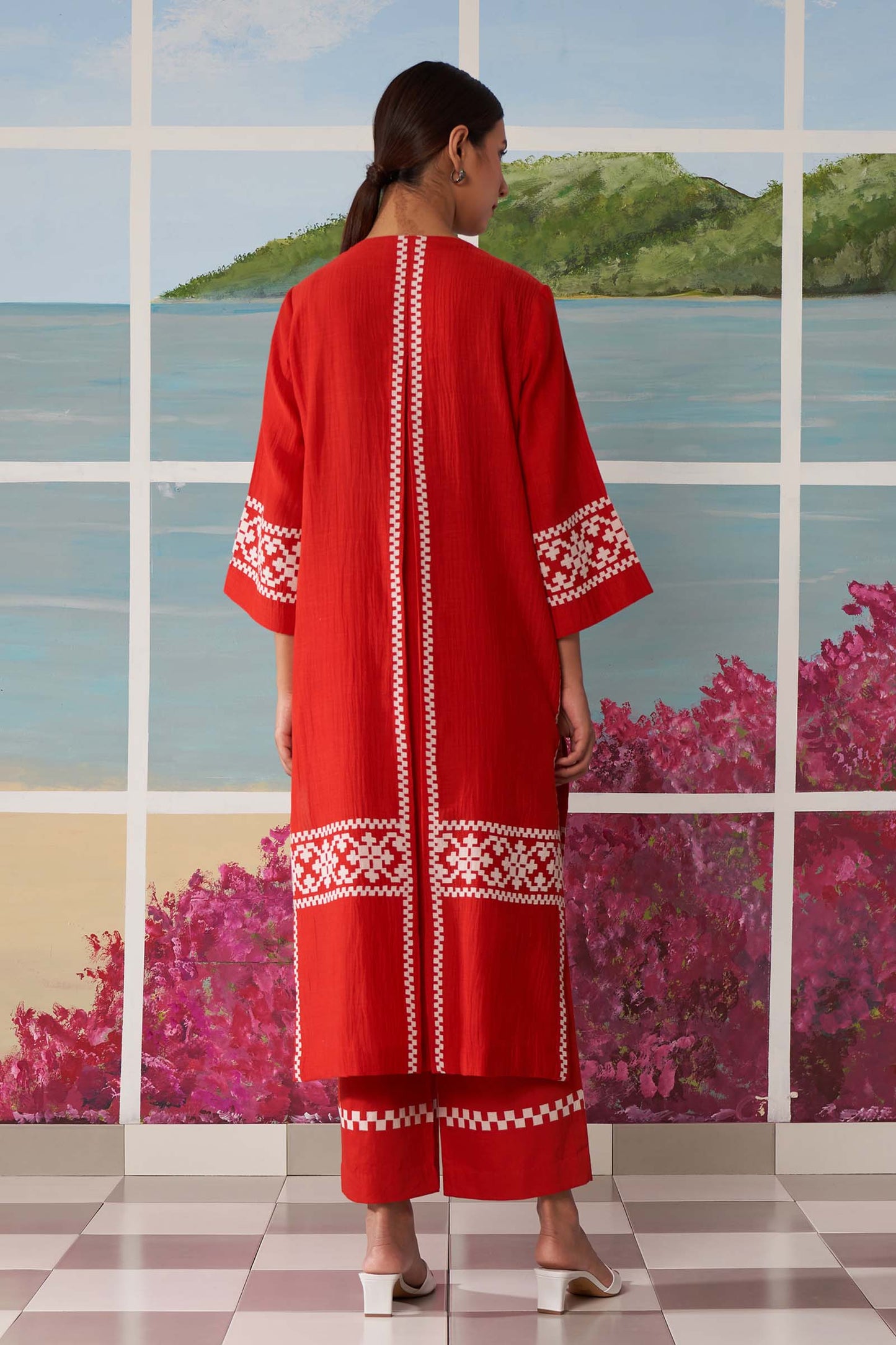 CENTER PLEATED KAMEEZ