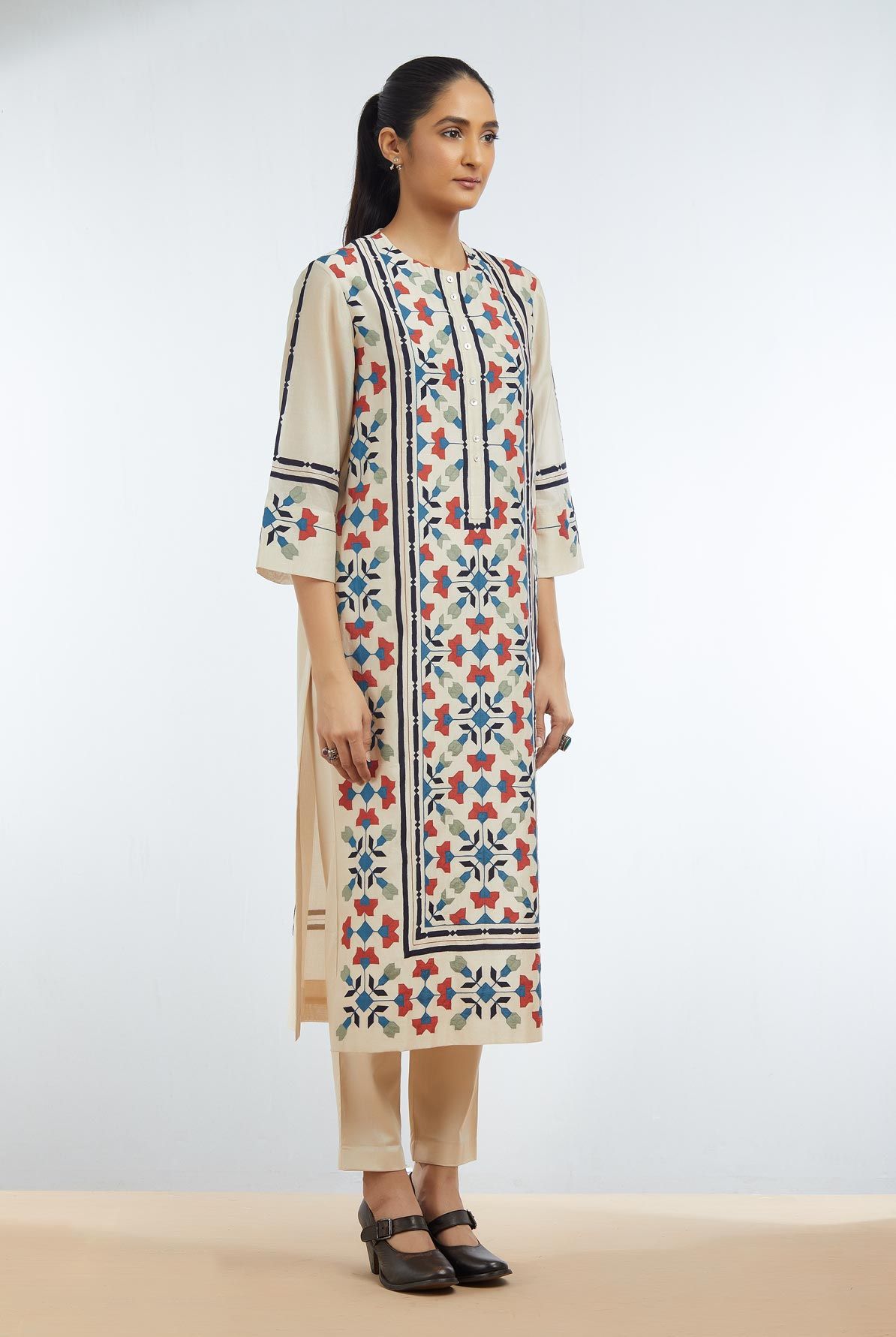 FLORAL STRAIGHT KAMEEZ
