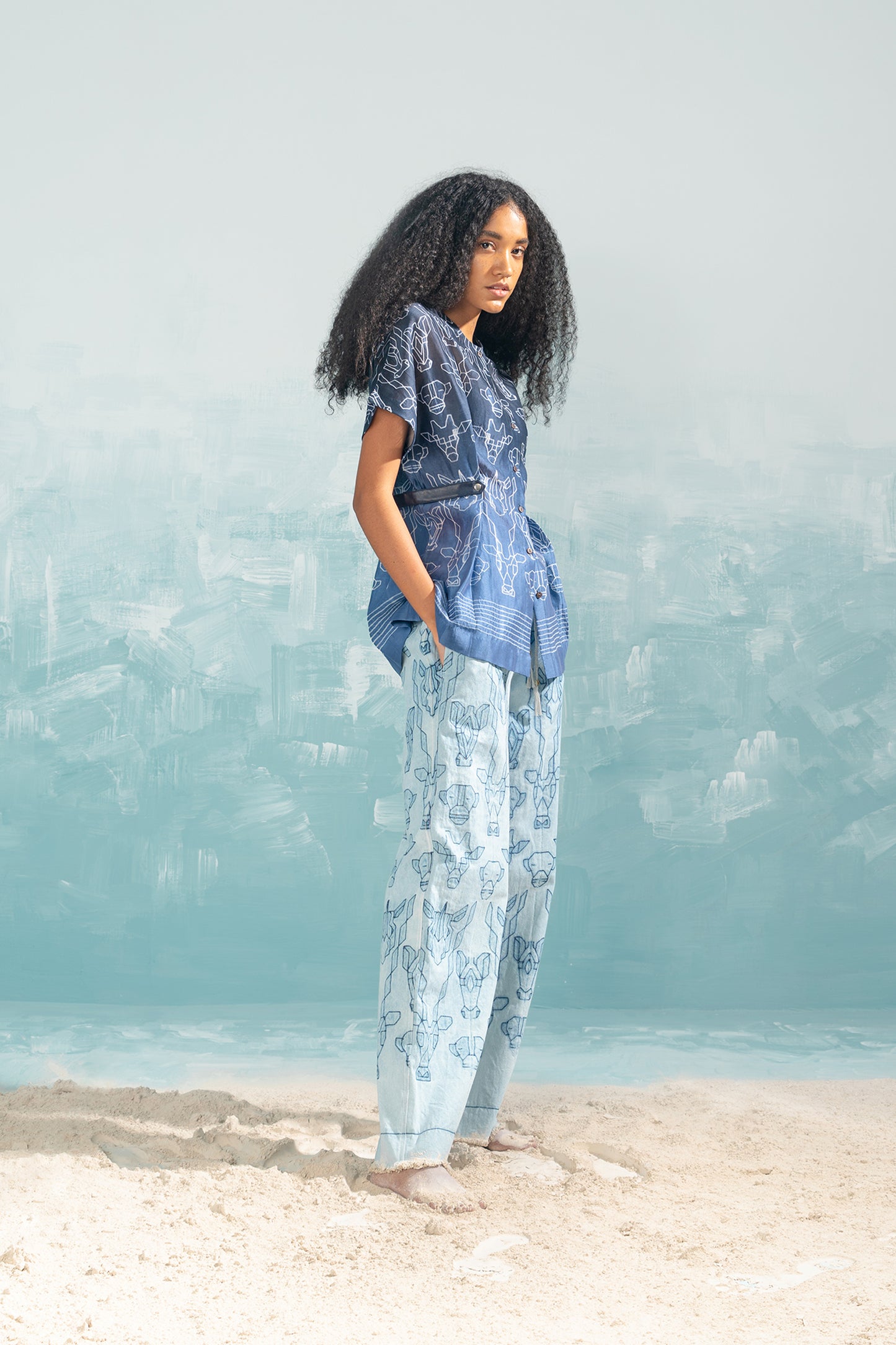 NILE SHIBORI BELTED BLOUSE