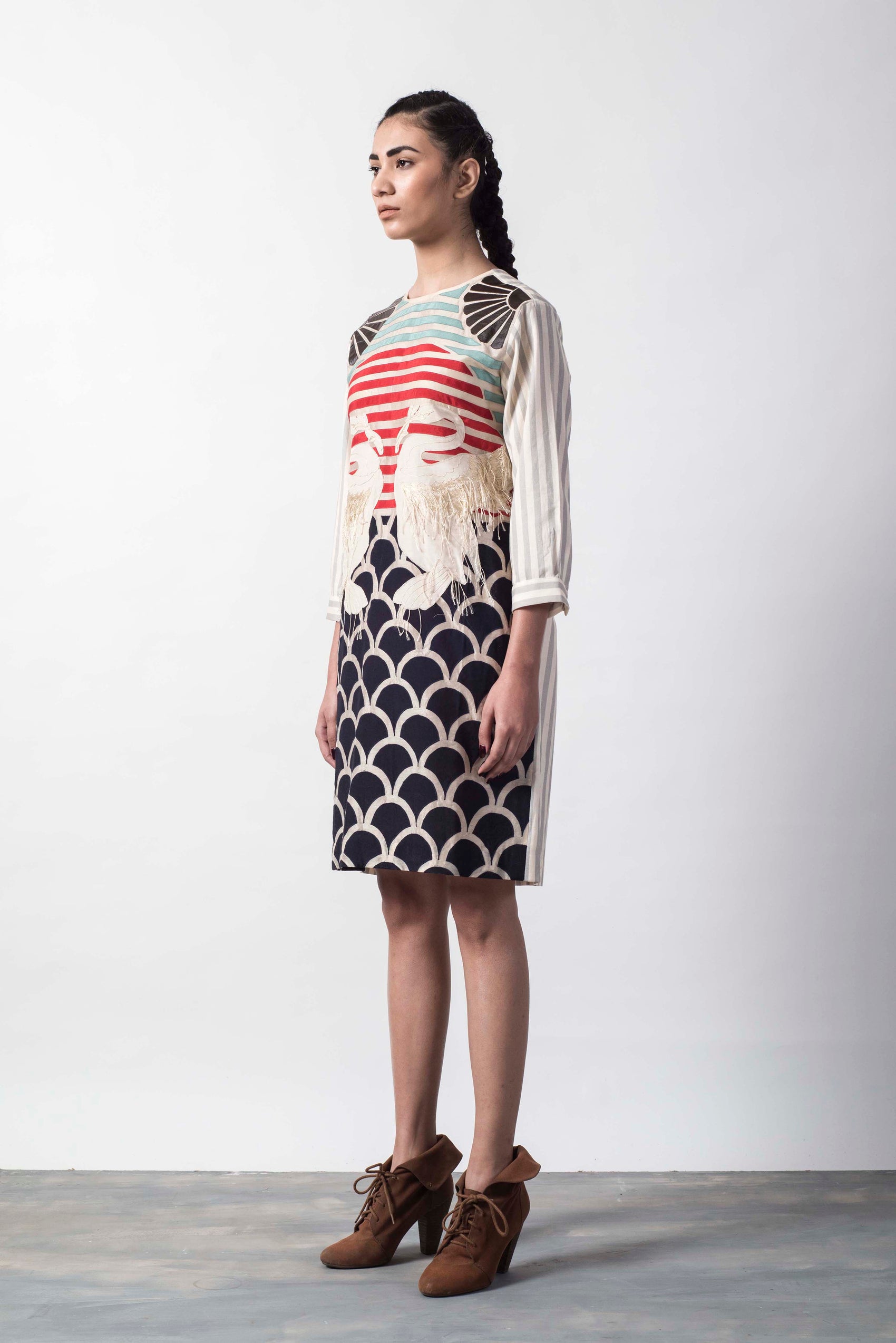 GRAPHIC APPLIQUE' CRANE DRESS