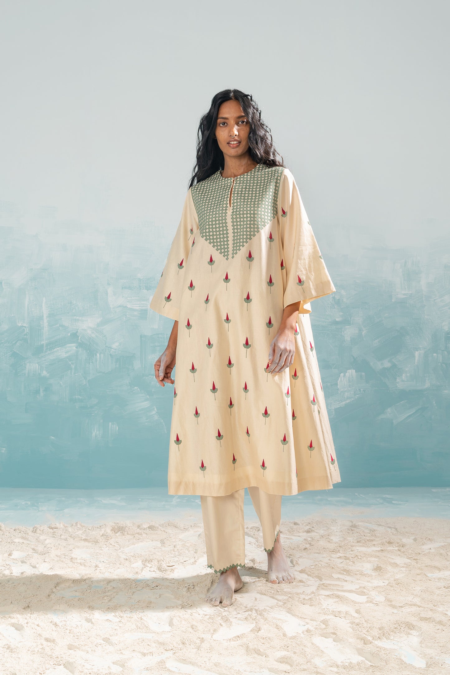 NILE CIRCULAR KAMEEZ