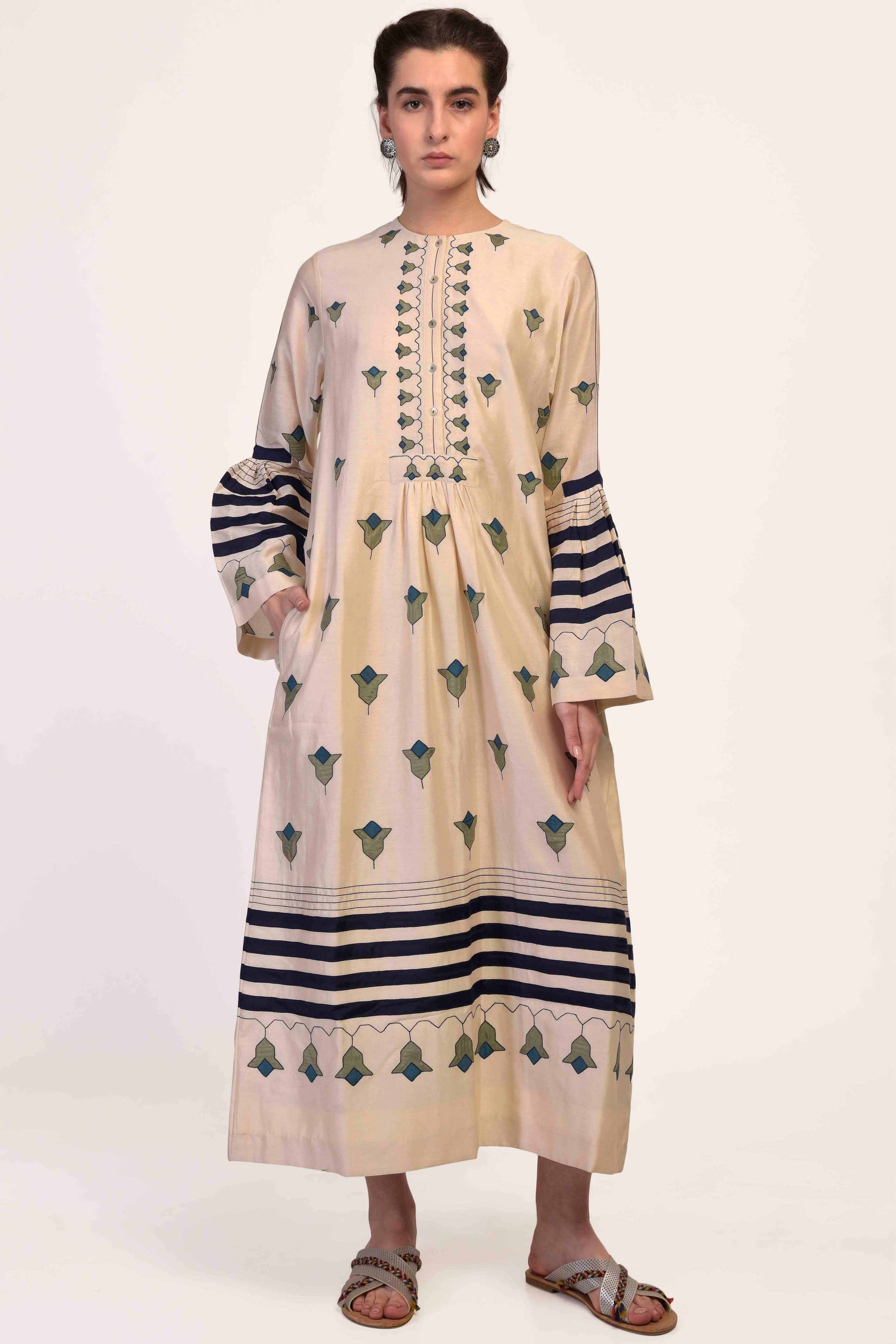 BELL SLEEVE DRESS