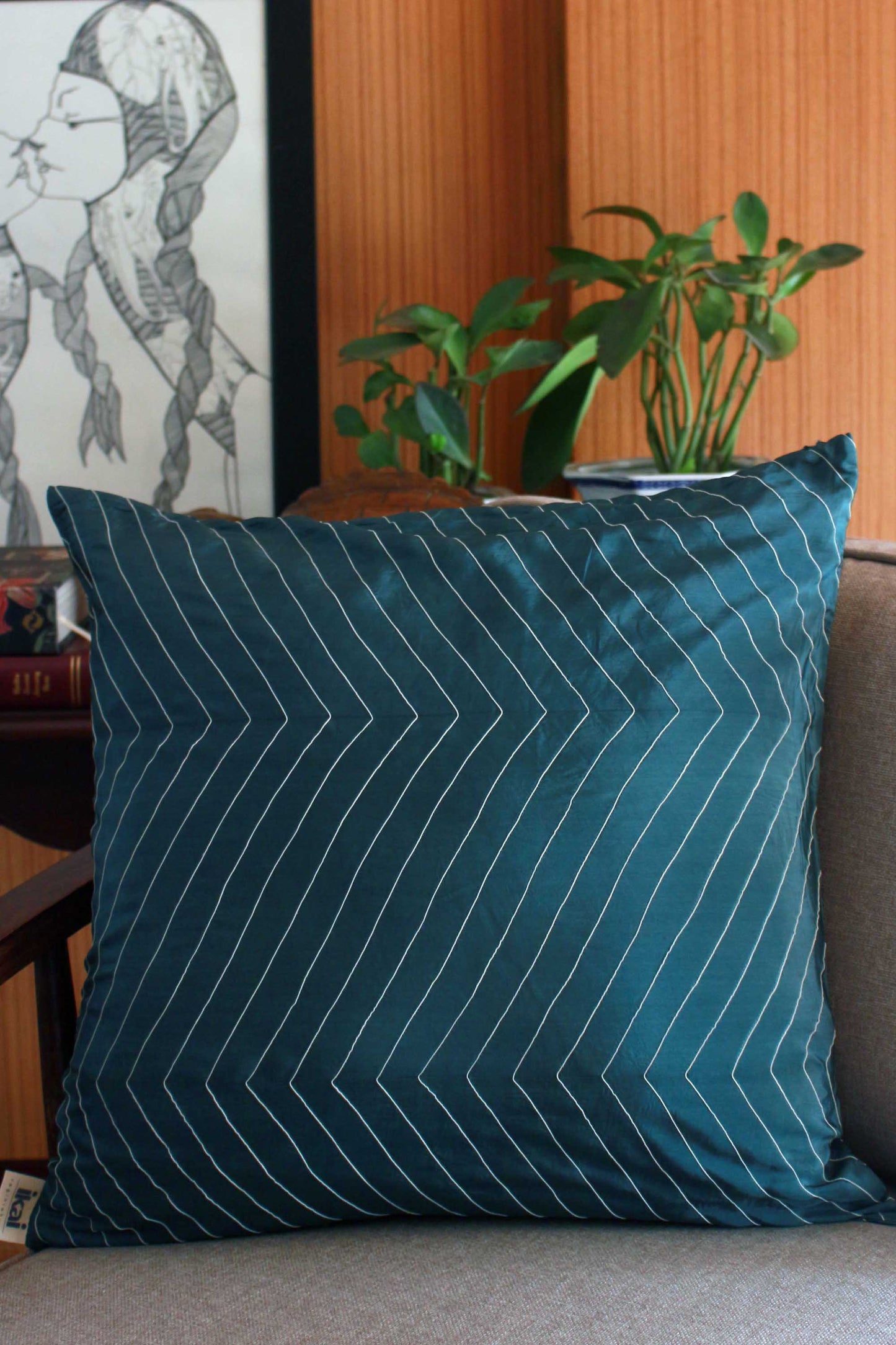 STRIPE CUSHION