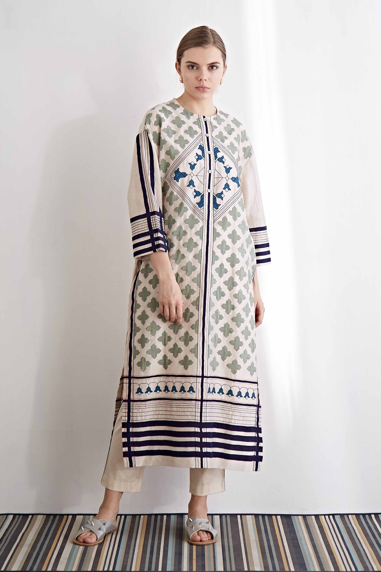 DROP SHOULDER KAMEEZ