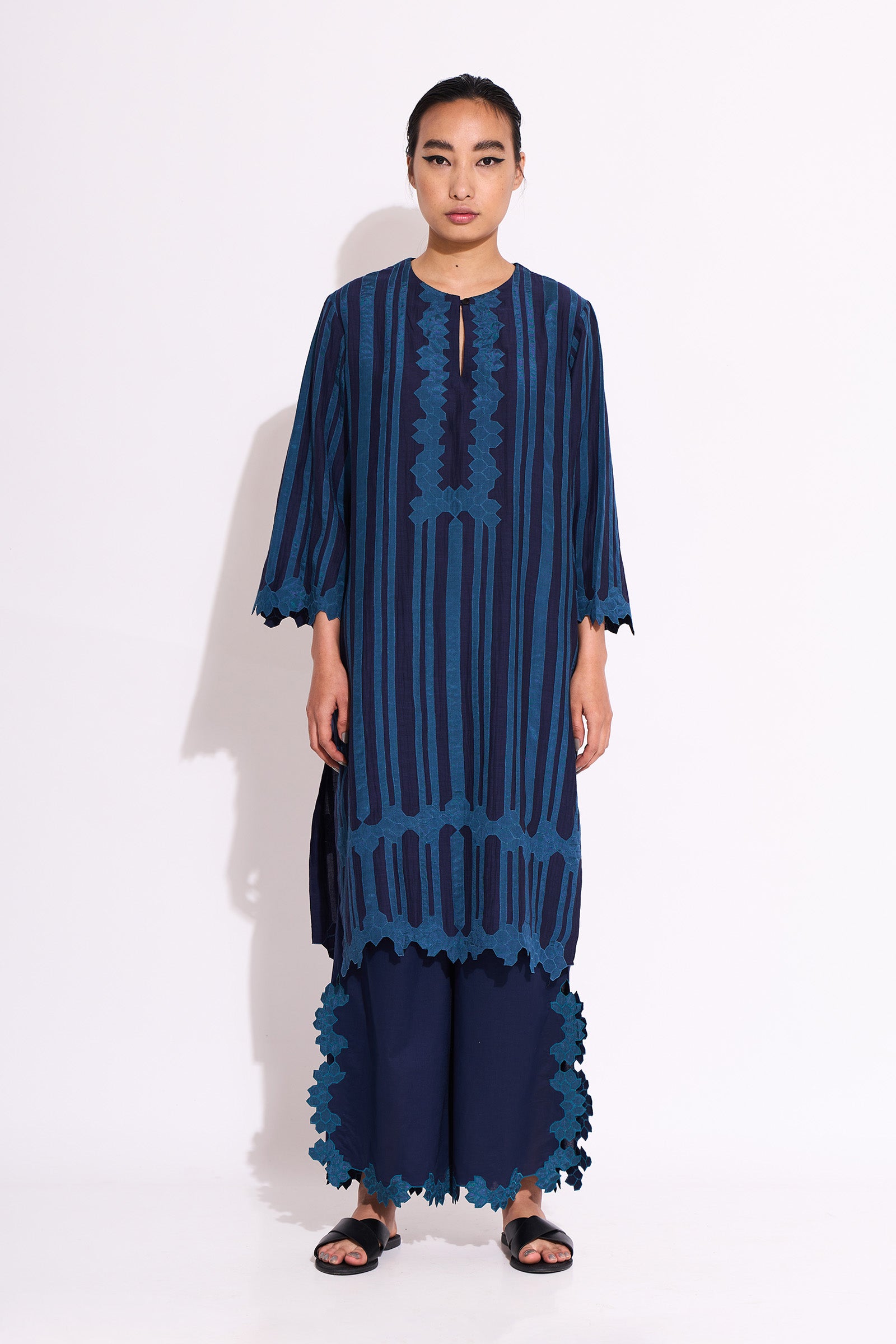 NEEL APPLIQUE' AND CUTWORK KAMEEZ