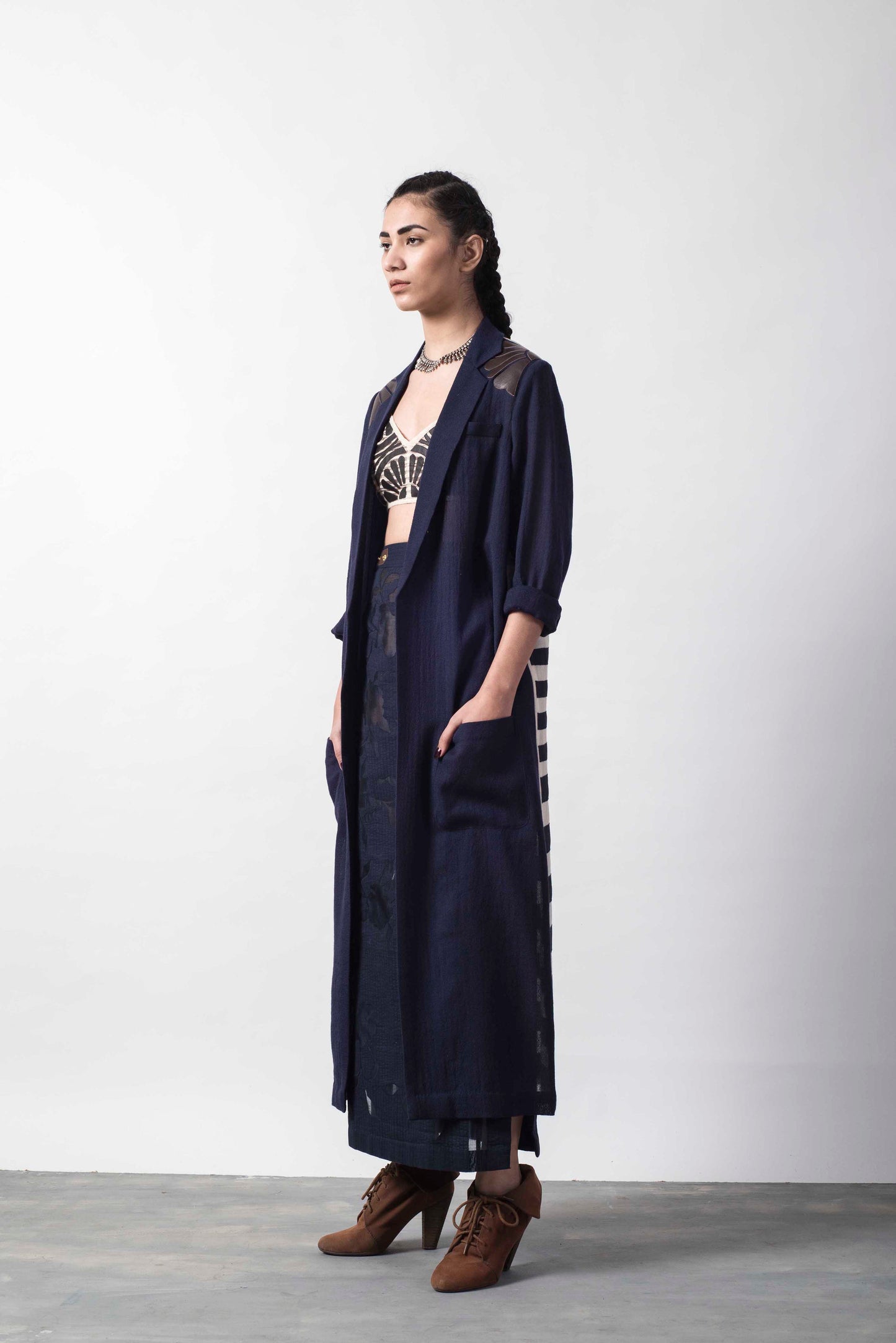 GRAPHIC BACK APLQ JACKET