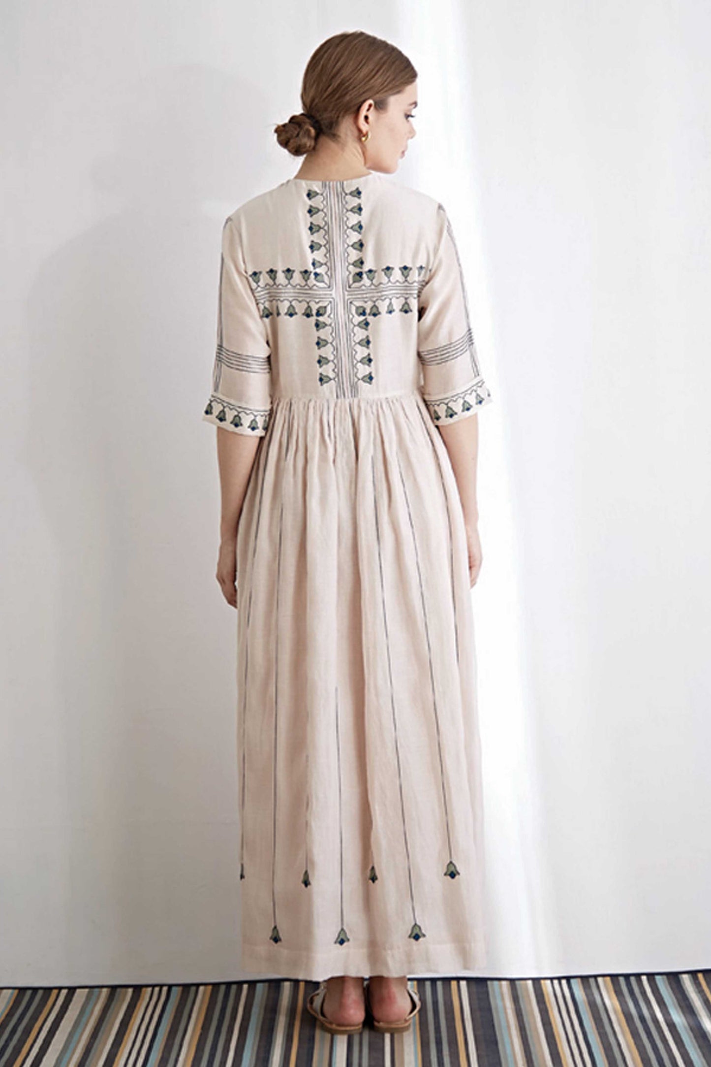 GATHERED WAIST MAXI DRESS