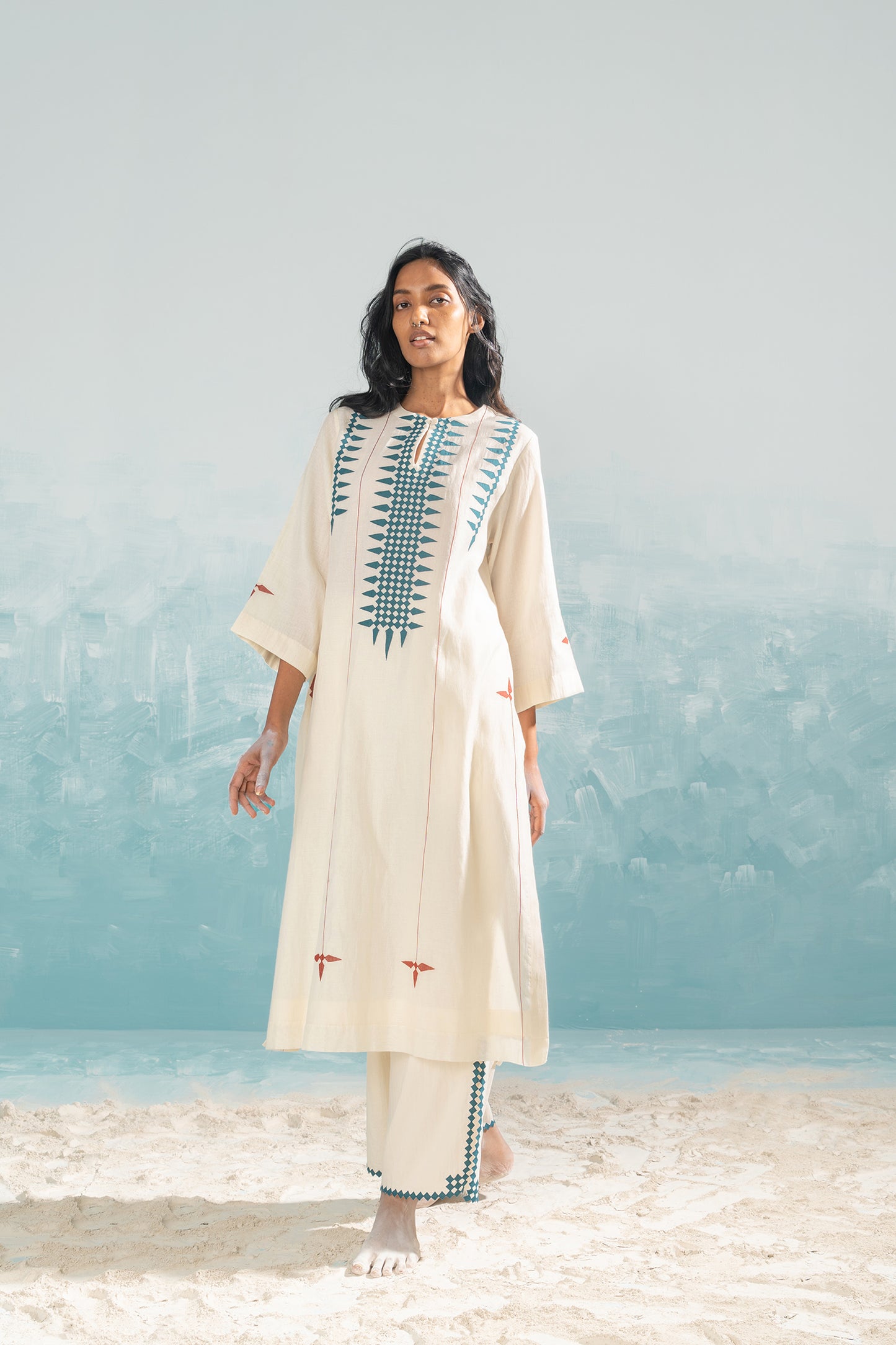 NILE TRIBAL APPLIQUE' KAMEEZ