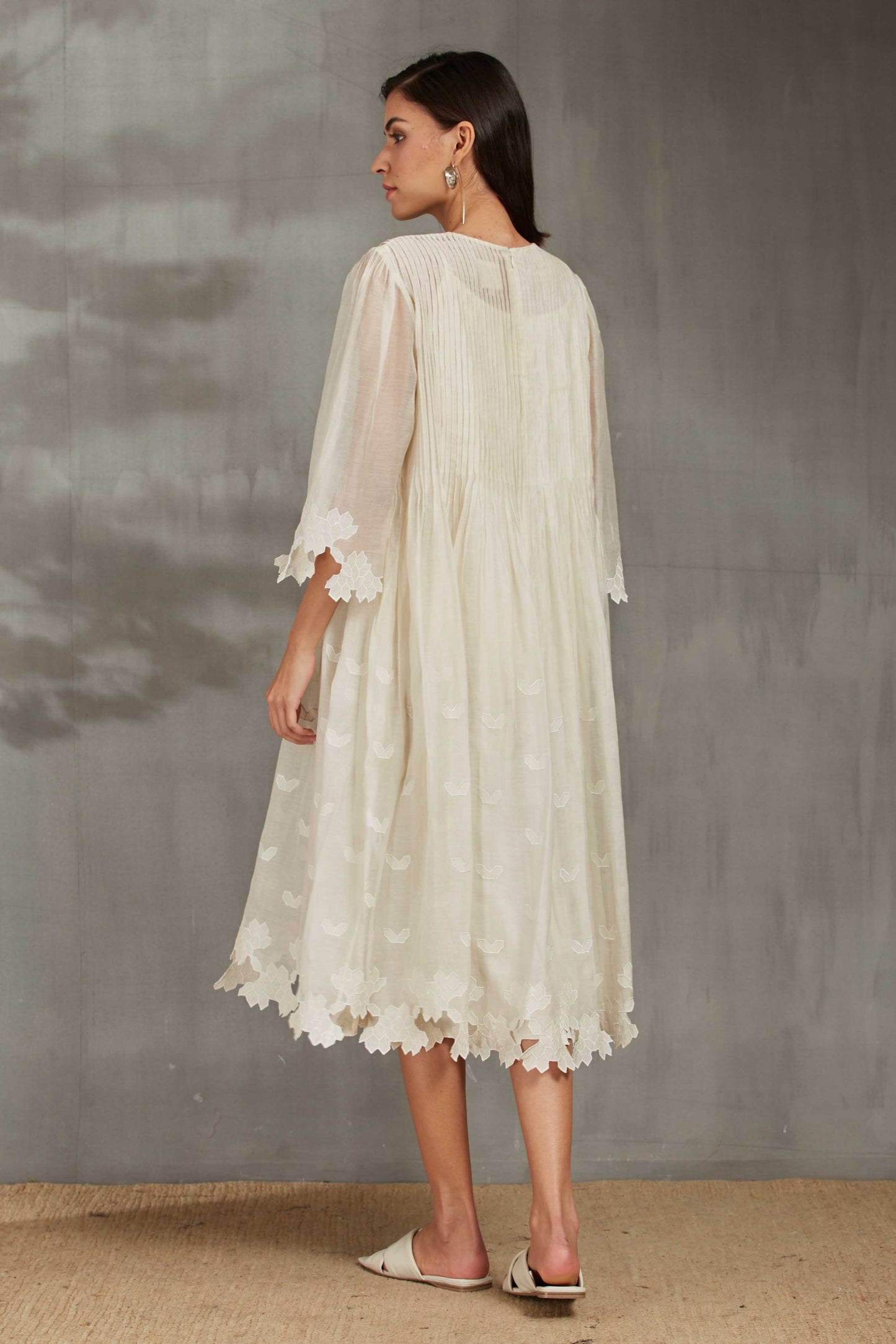 SUPER PLEATED DRESS