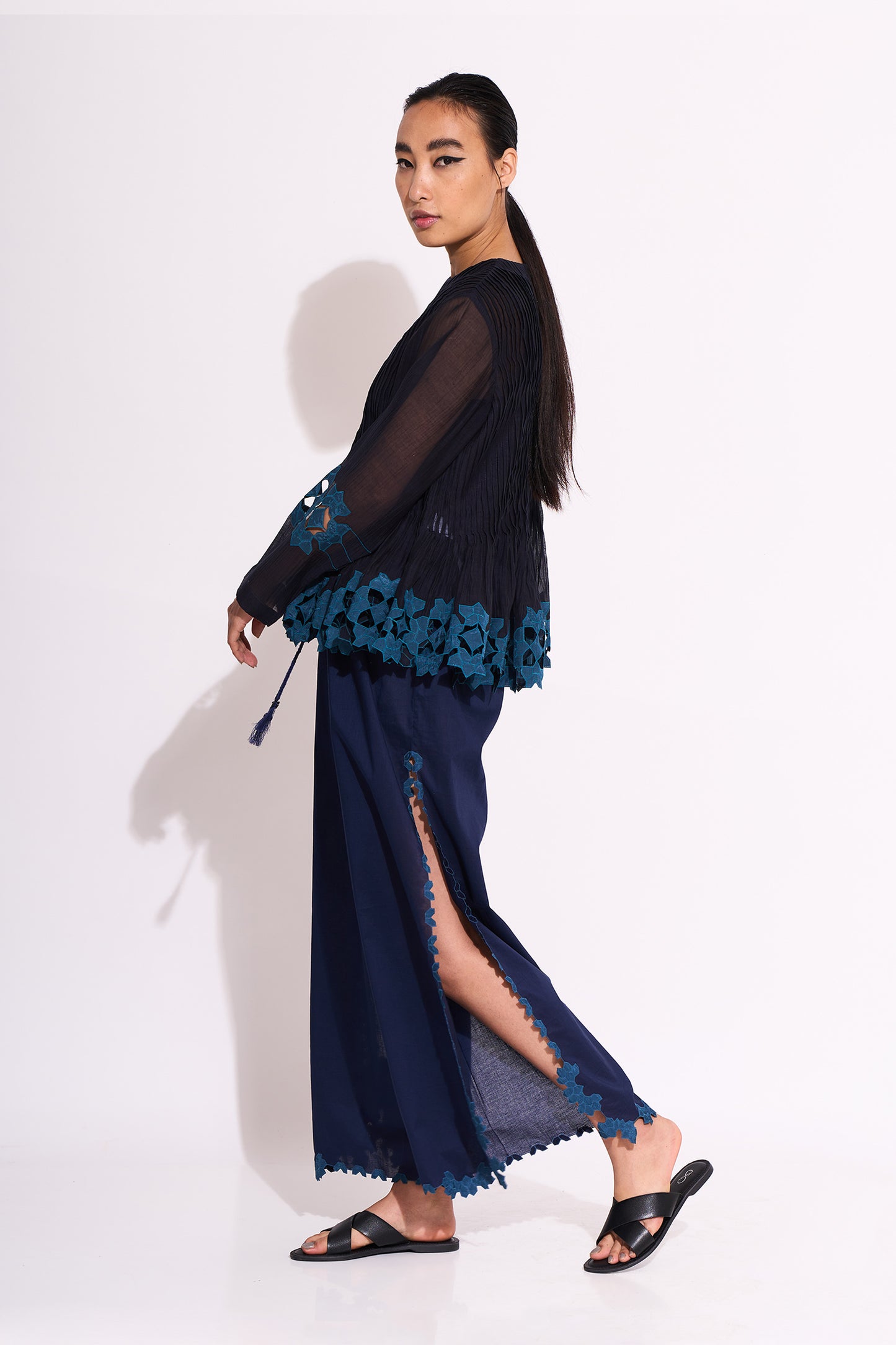 NEEL SUPER PLEATED BLOUSE