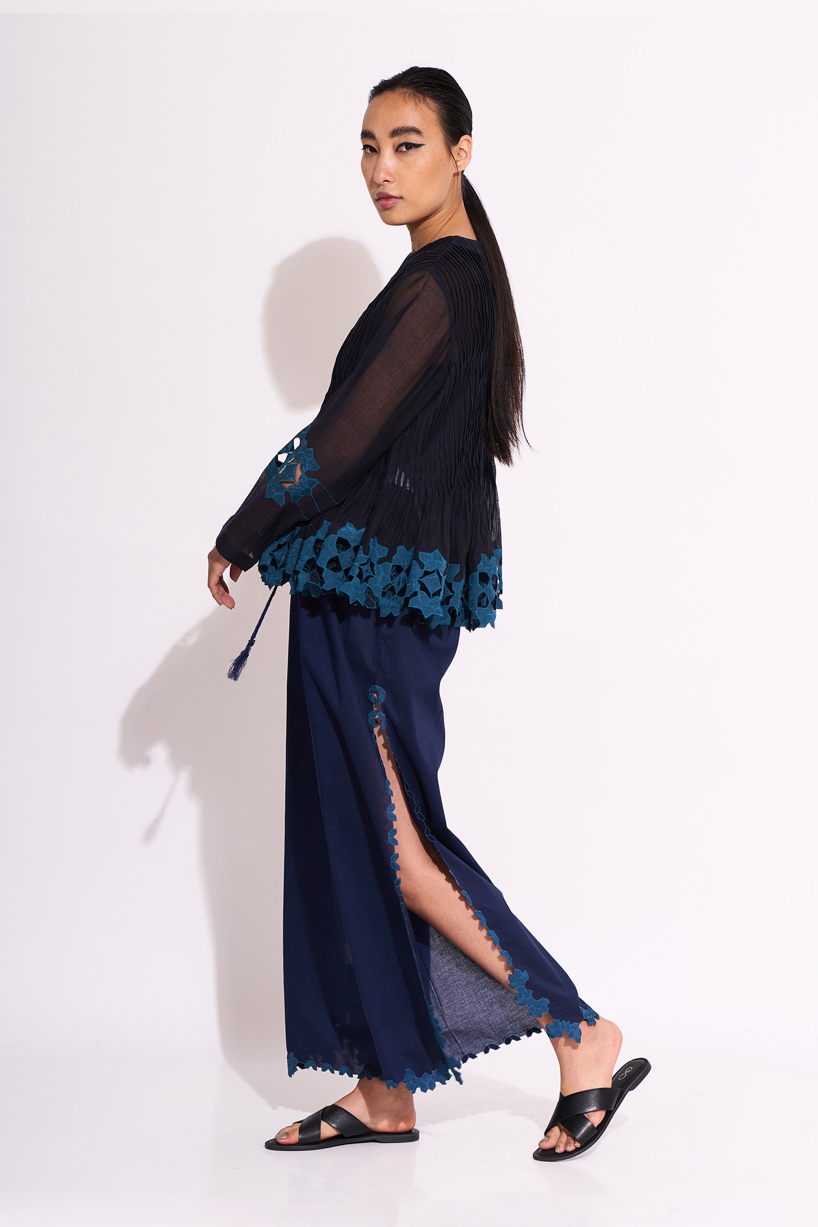 NEEL SUPER PLEATED BLOUSE