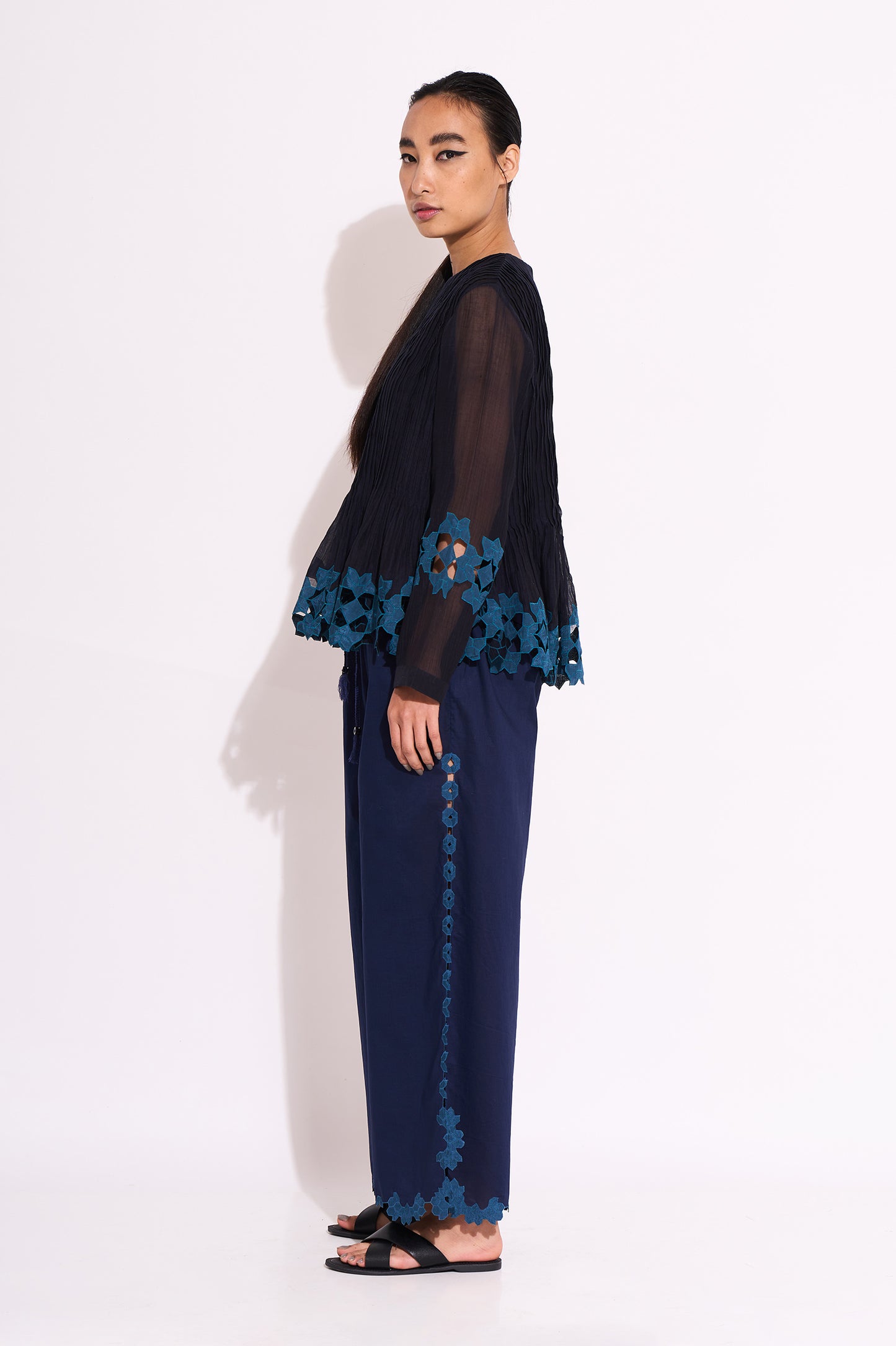 NEEL SUPER PLEATED BLOUSE