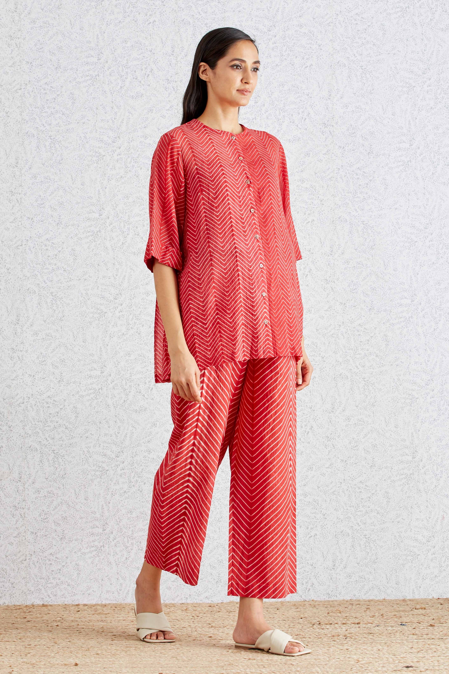 SHIBORI BACK PLEATED SHIRT