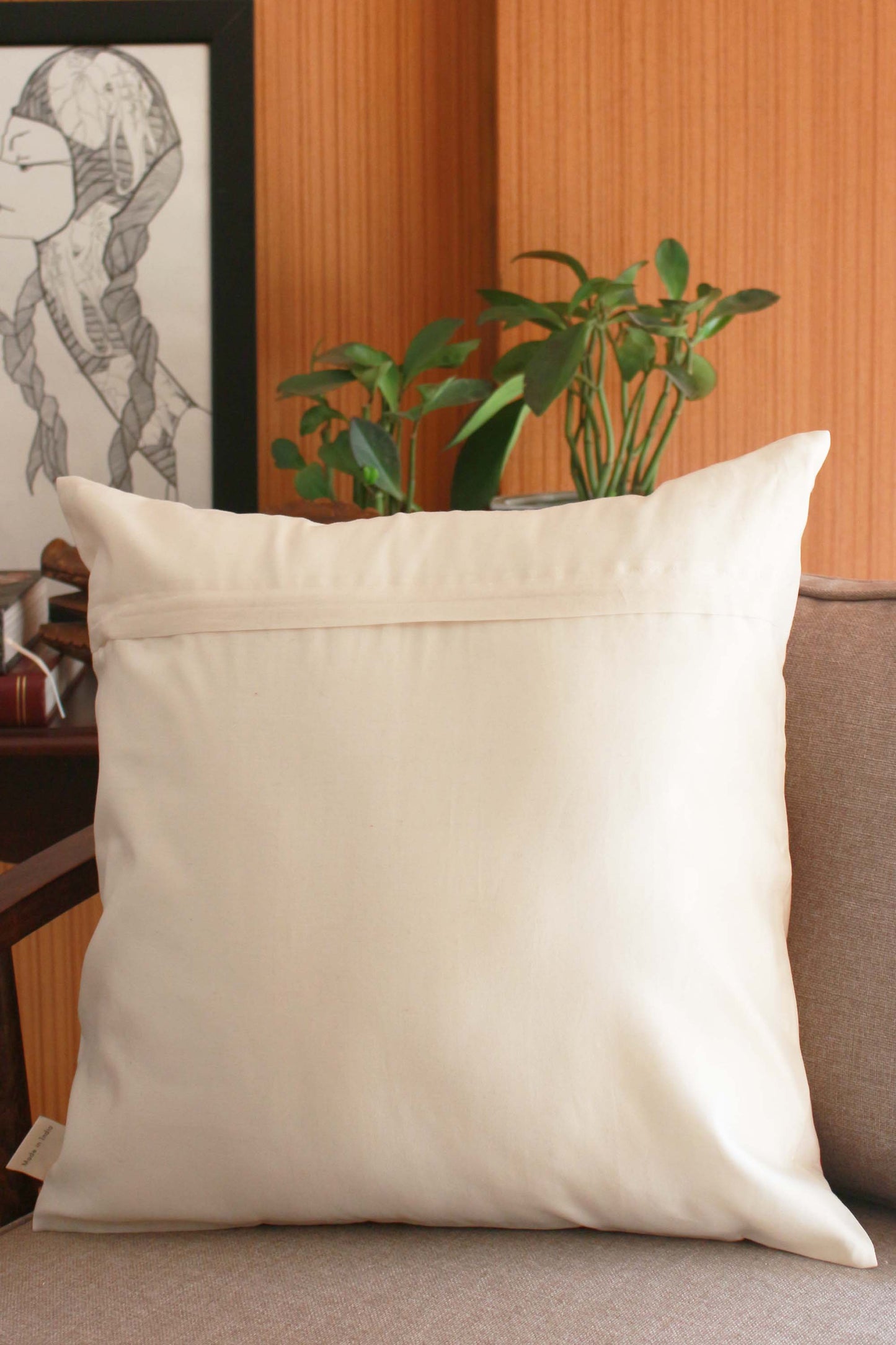 GEOMETRIC BUD CUSHION