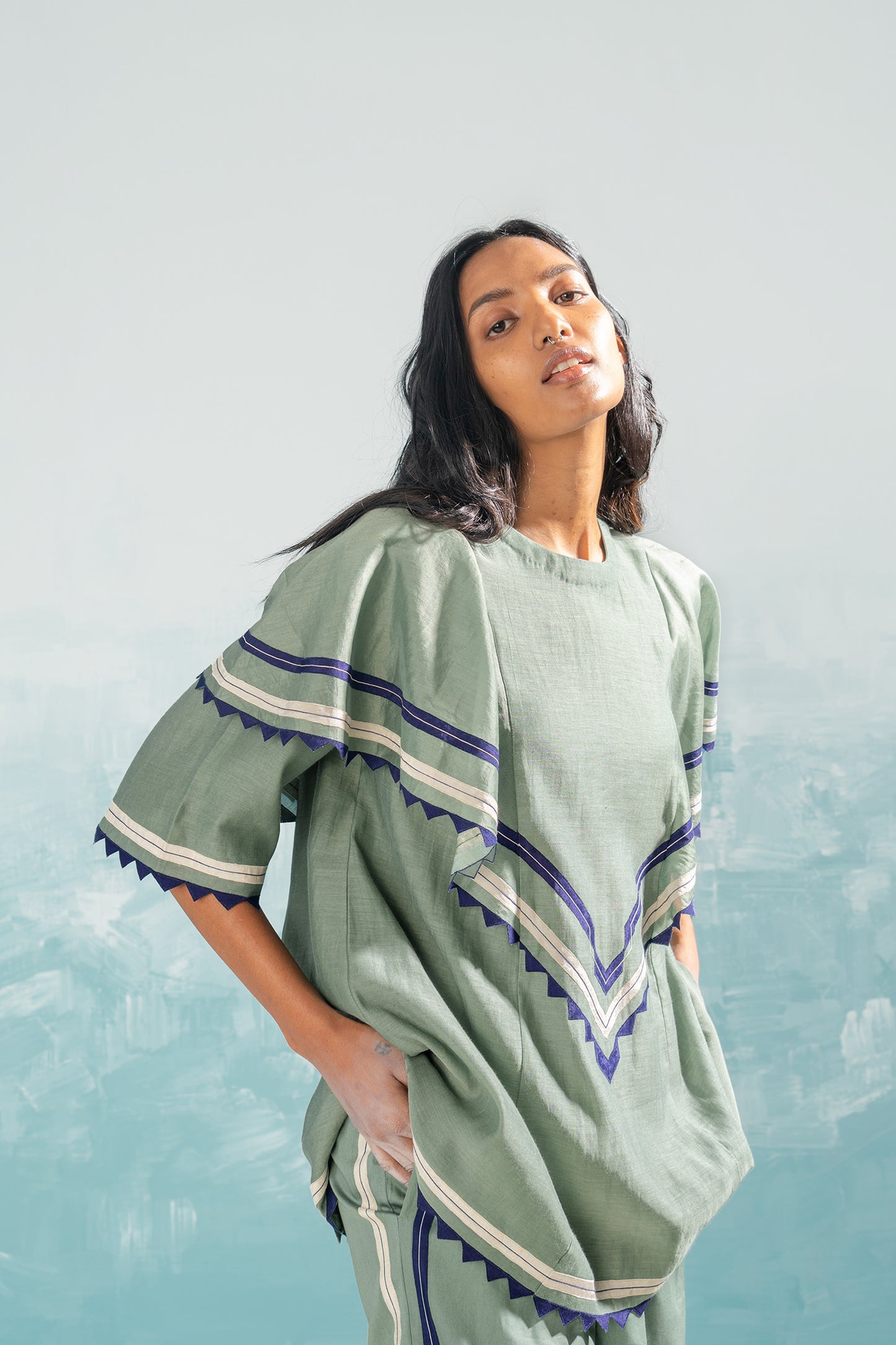 NILE SHOULDER FRILL SHIRT