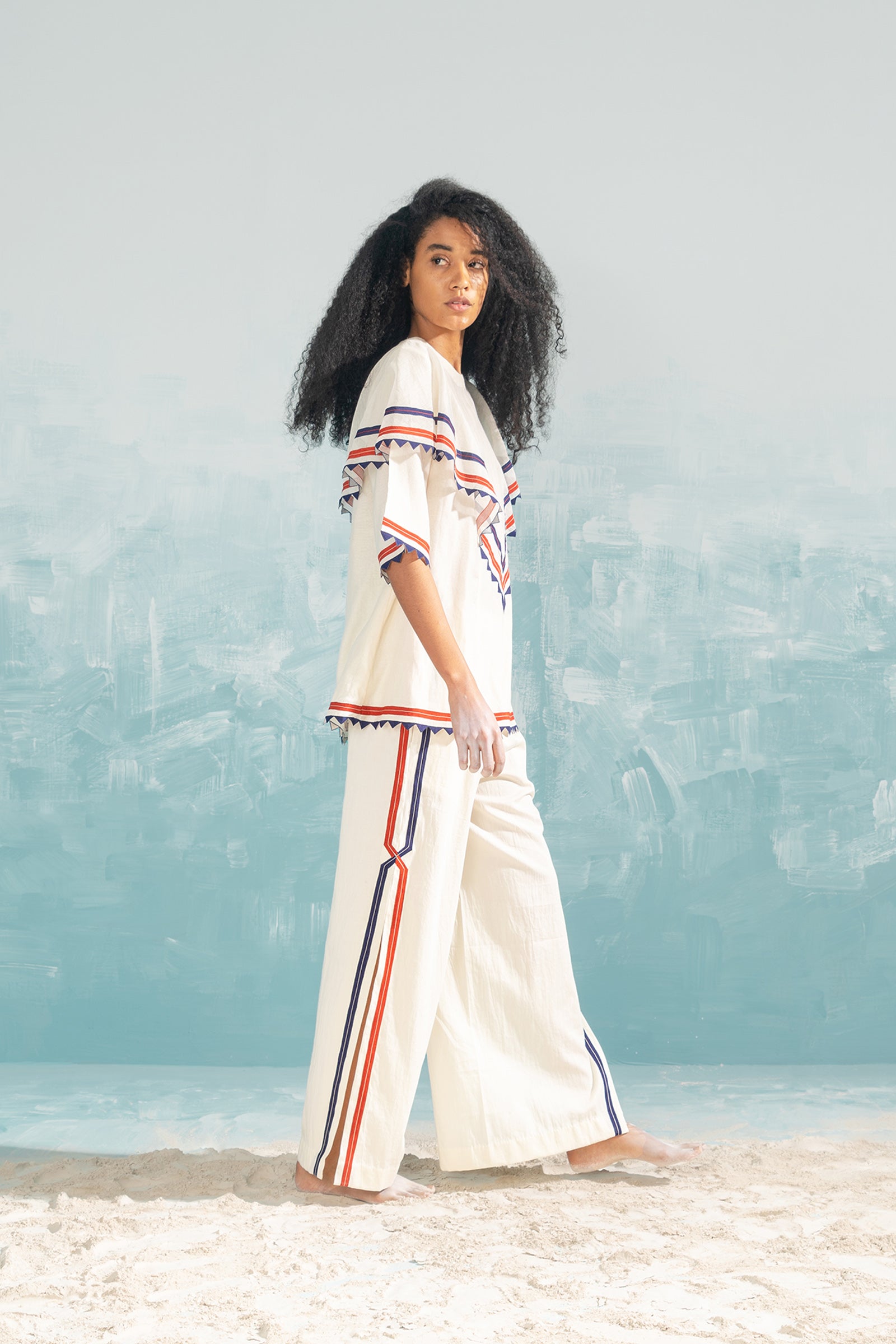 NILE SHOULDER FRILL SHIRT SET