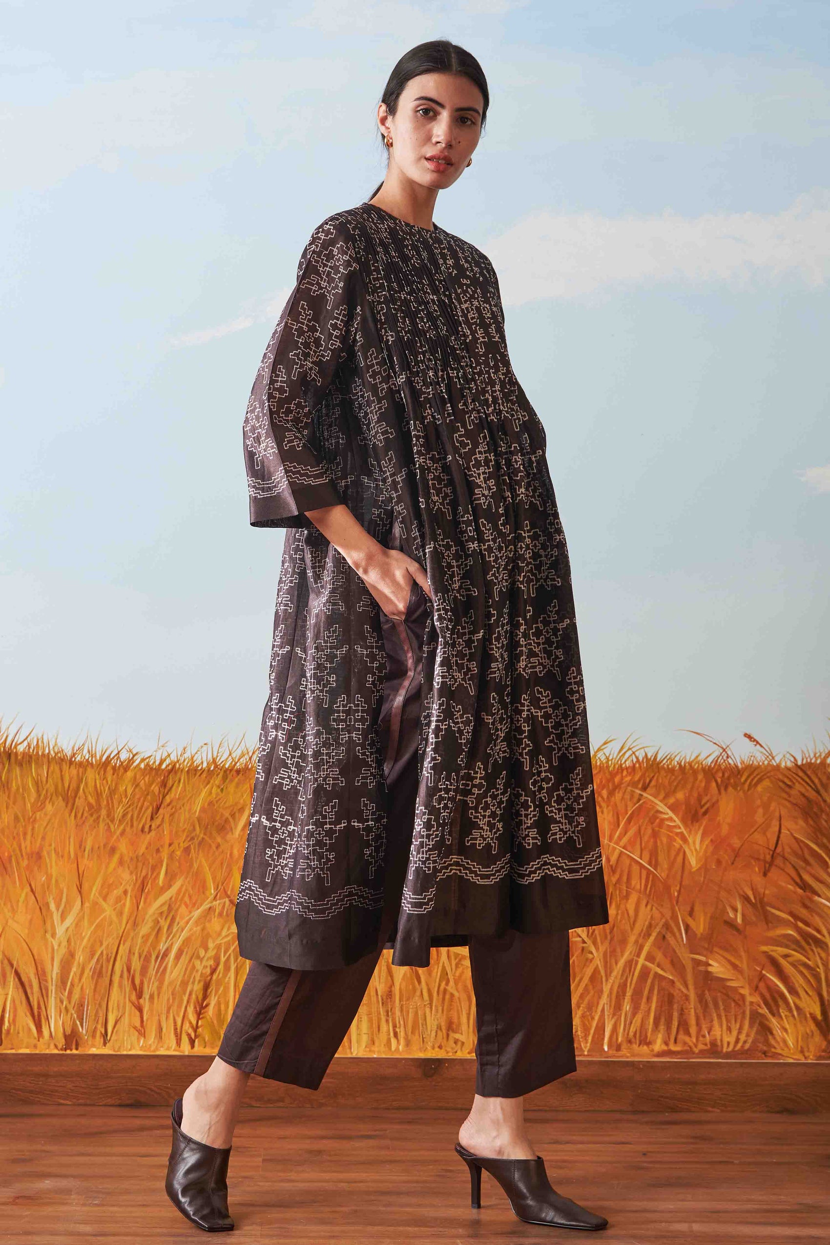 SHIBORI SUPER PLEATED KAMEEZ