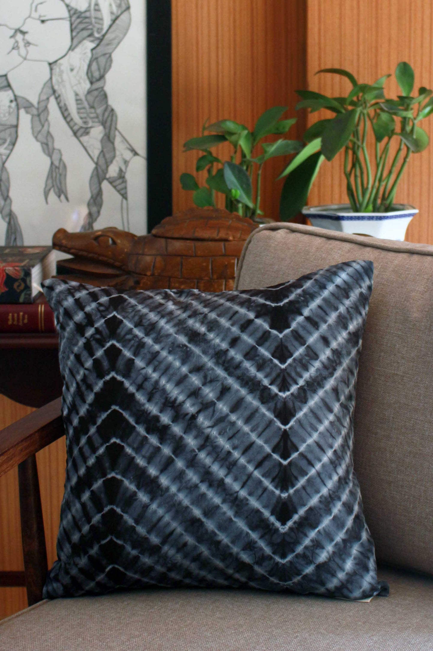 SHIBORI CHEVRON CUSHION