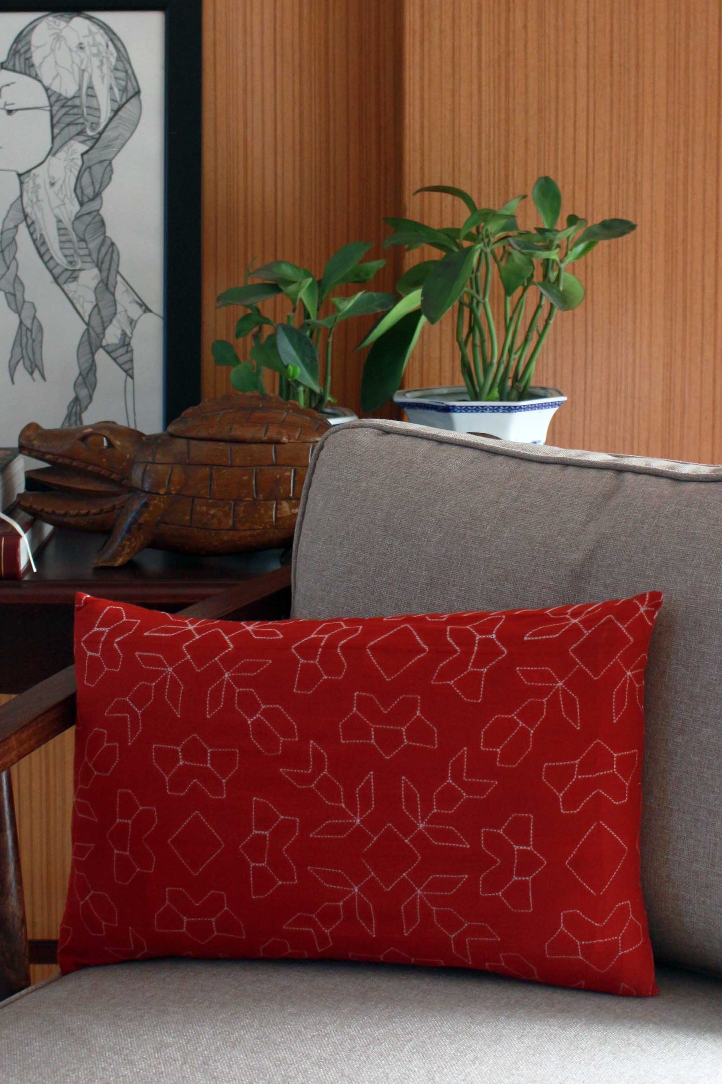 SHIBORI FLORAL RED CUSHION