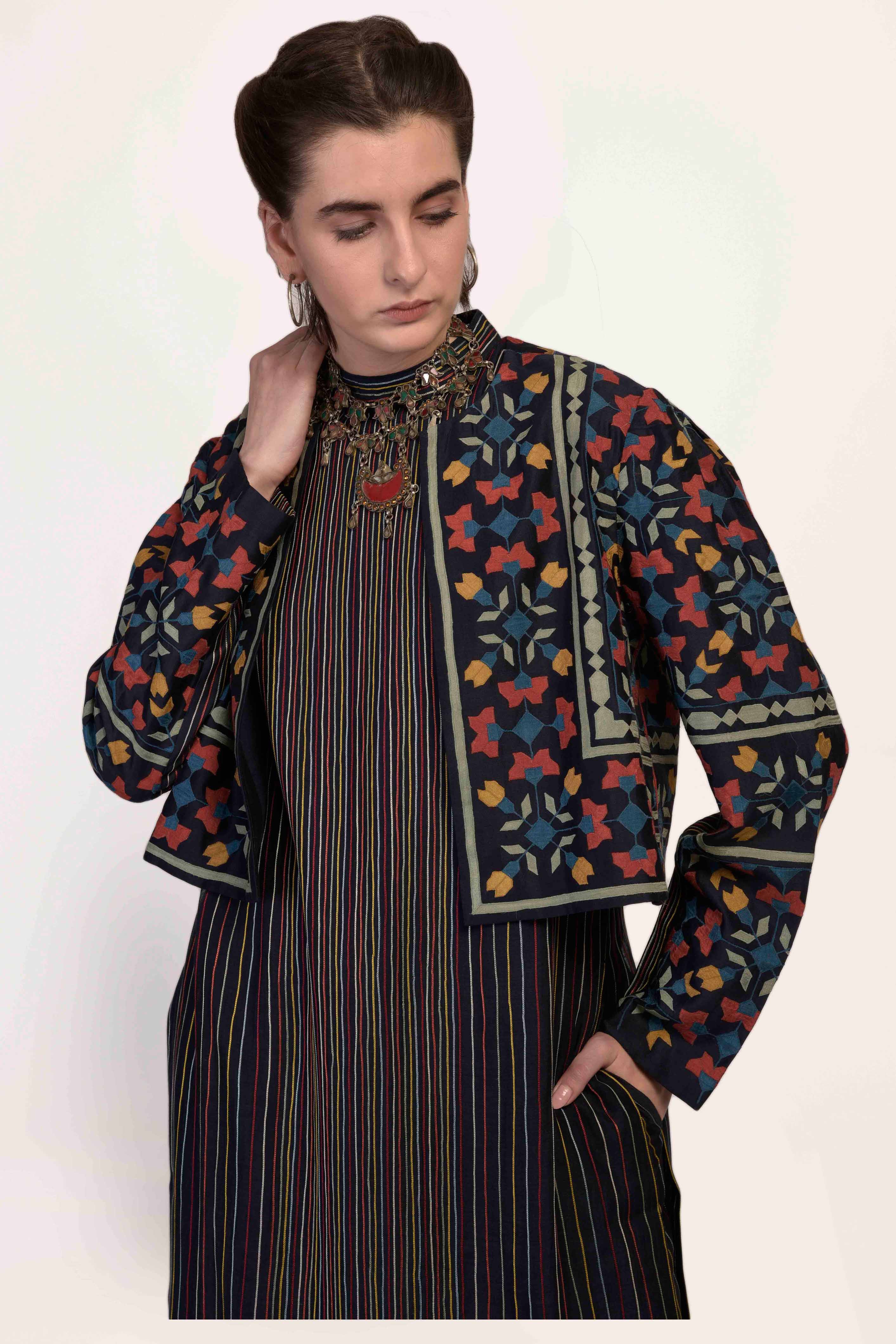 SHORT BOX JACKET – ikaibyraginiahuja.com
