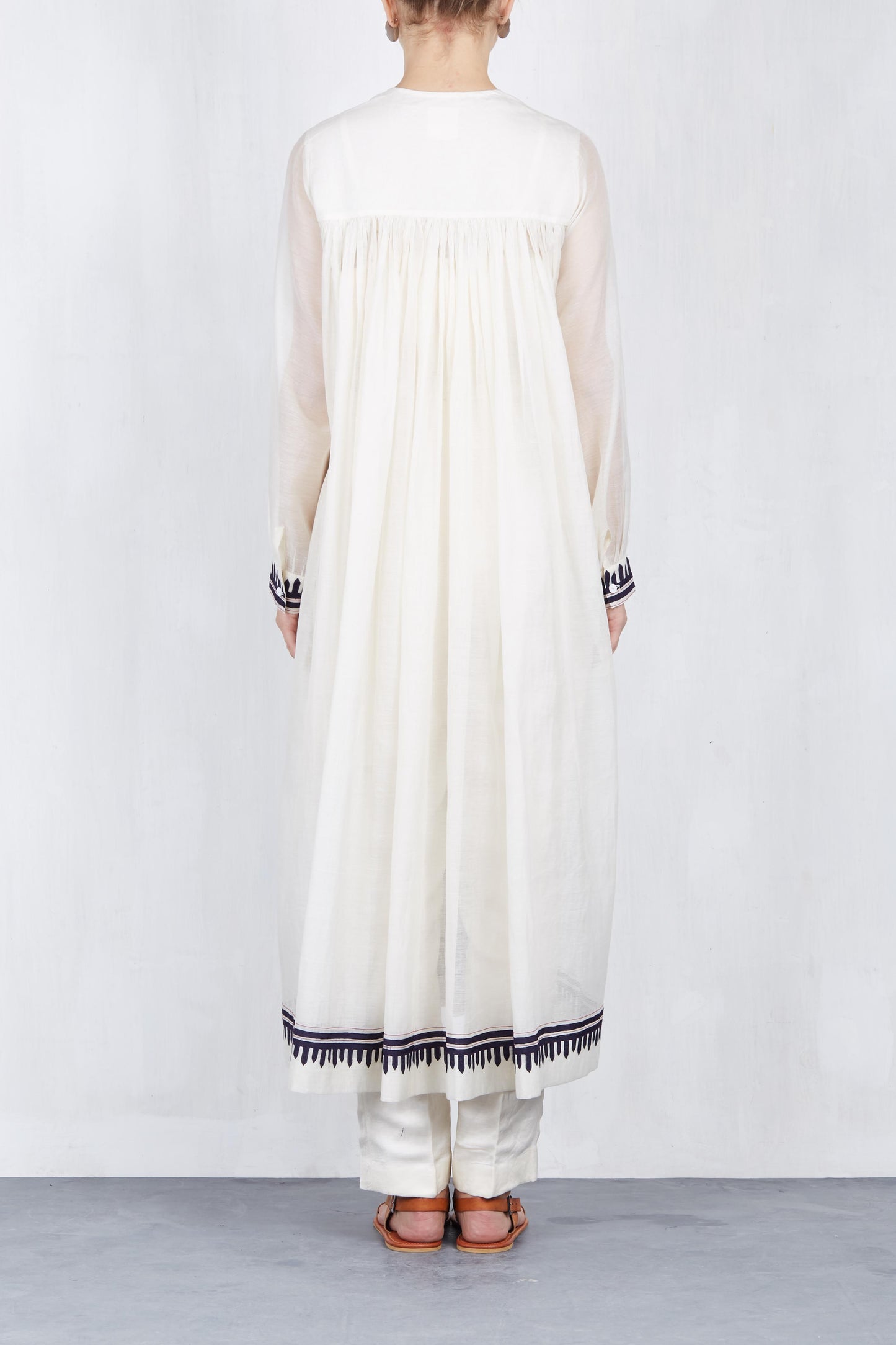 SHOULDER AND YOKE GATHER KAMEEZ