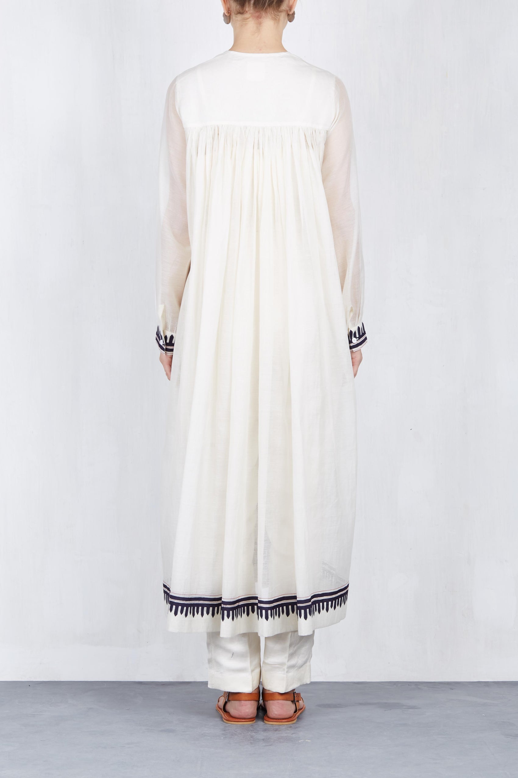 SHOULDER AND YOKE GATHER KAMEEZ