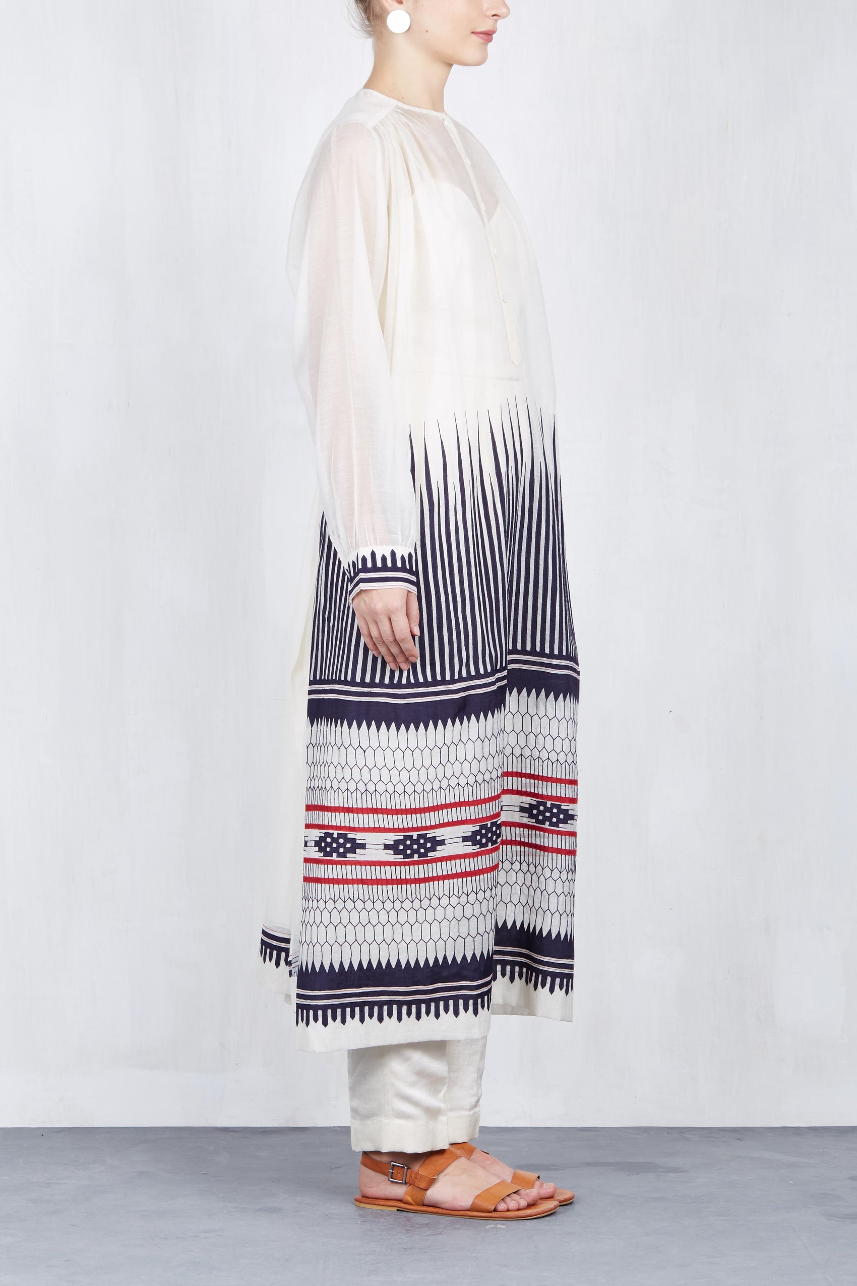 SHOULDER AND YOKE GATHER KAMEEZ