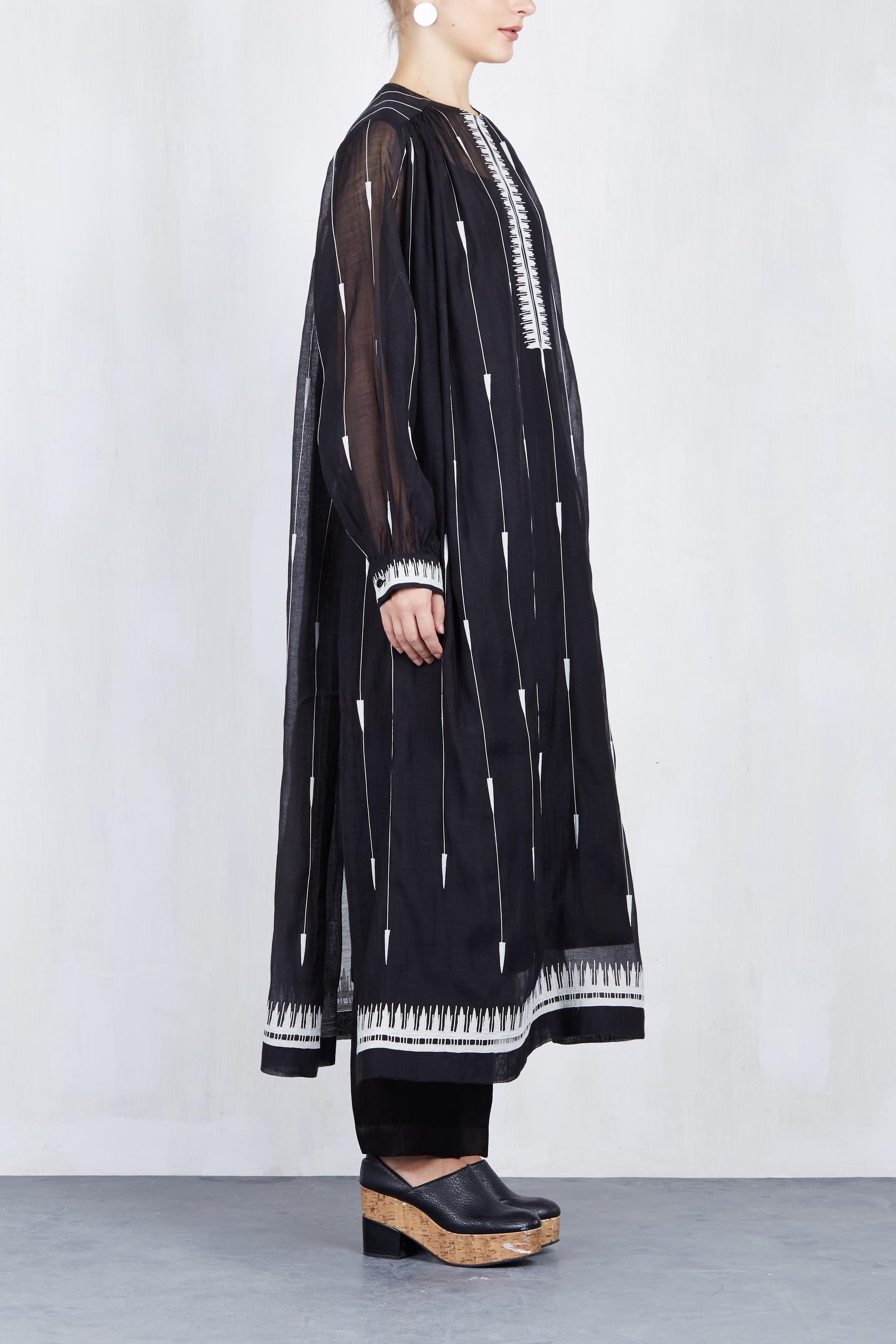 SHOULDER AND YOKE GATHER KAMEEZ