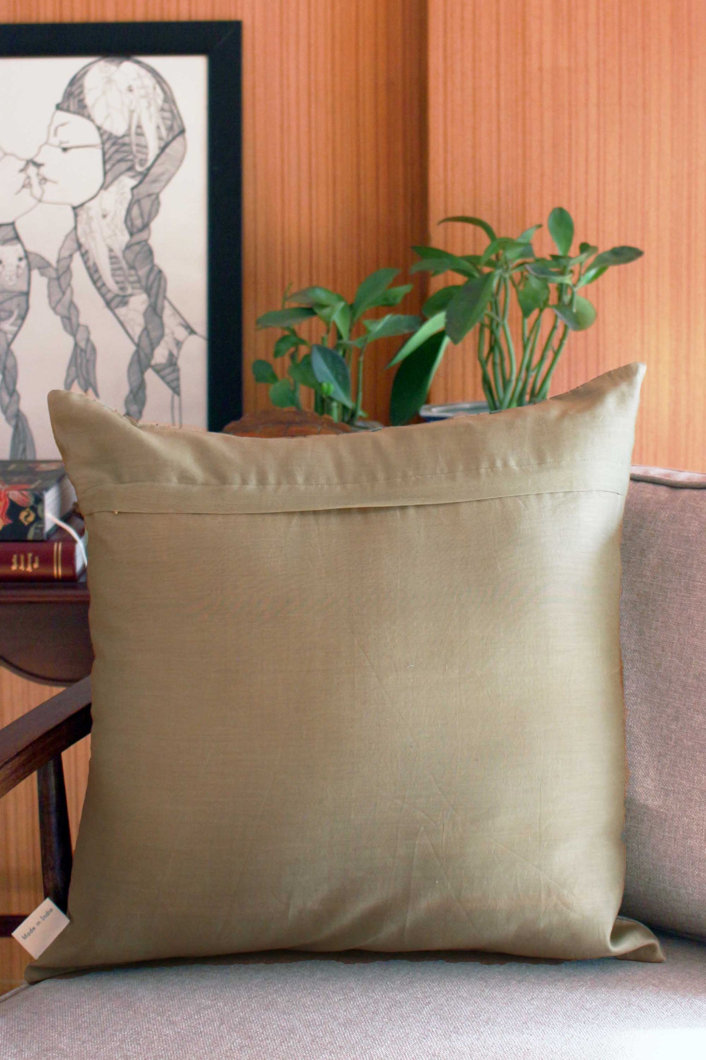STRIPE CUSHION