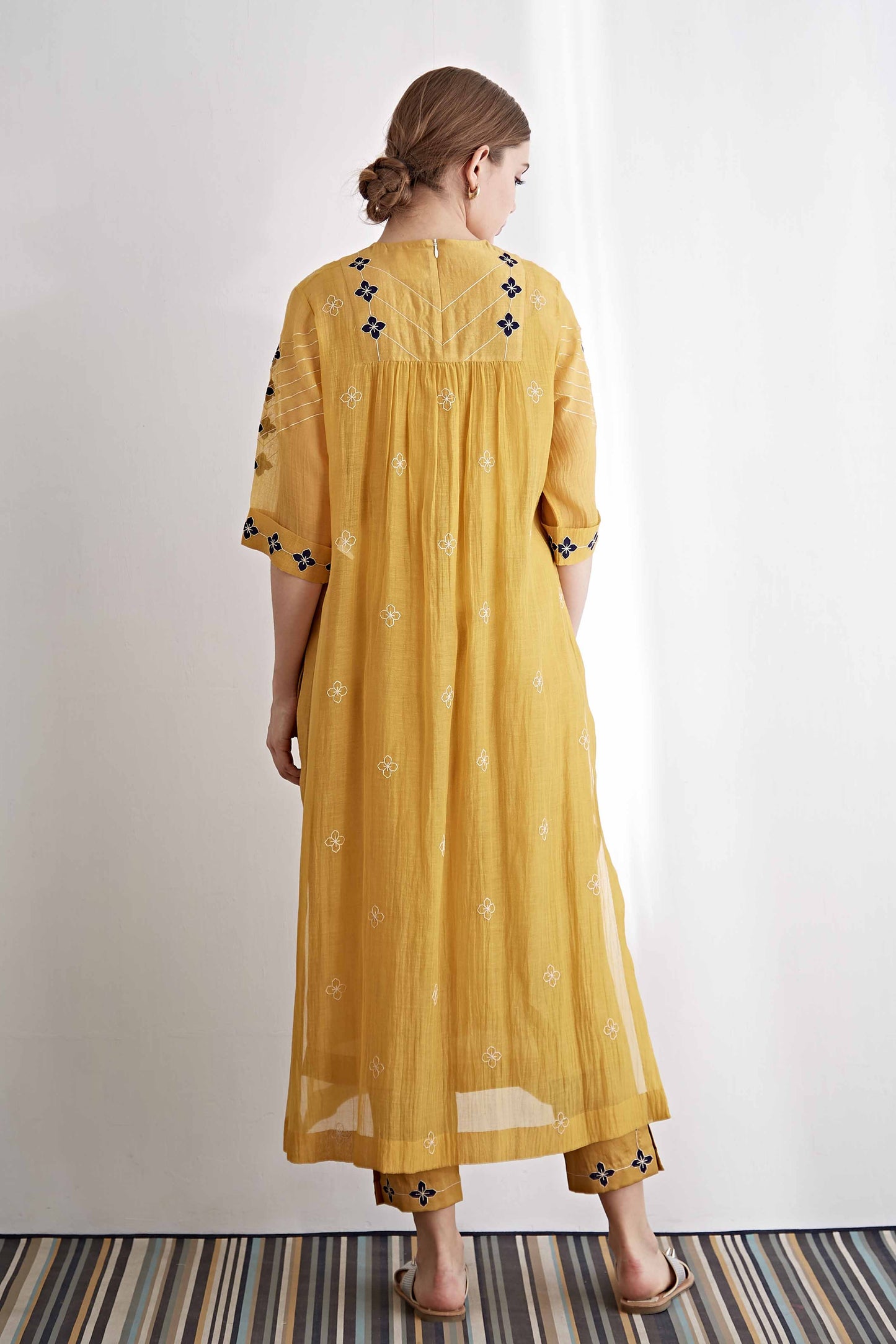 YOKE GATHER KAMEEZ
