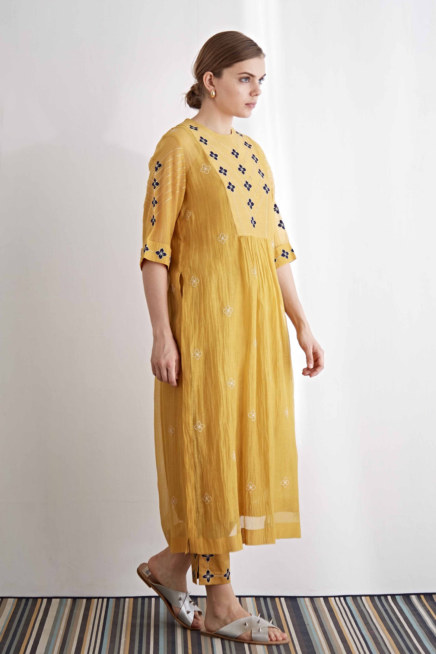 YOKE GATHER KAMEEZ